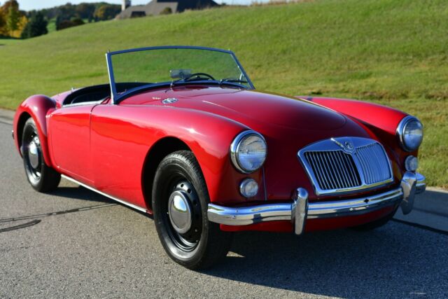 1960 MG MGA Roadster/Convertible - photo 2