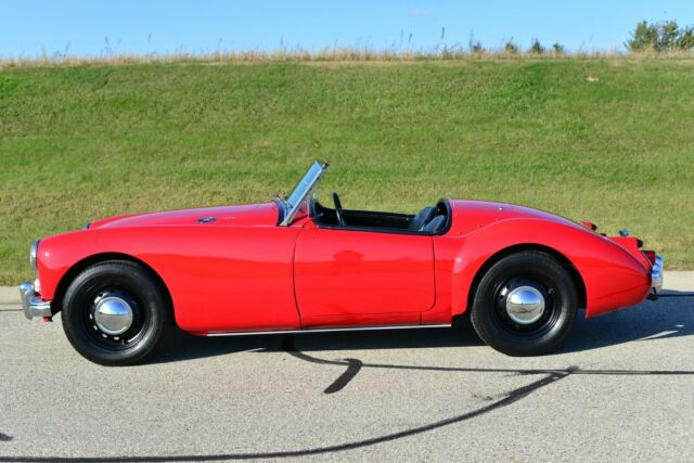 1960 MG MGA Roadster/Convertible - photo 5