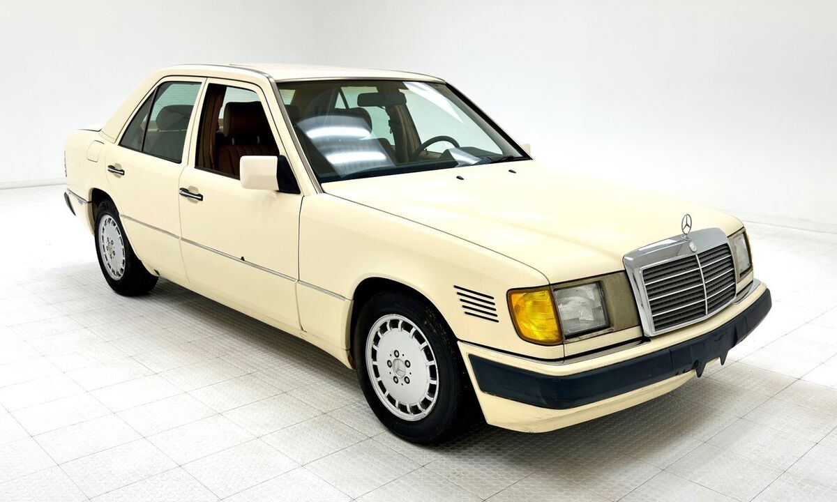 1993 Mercedes-Benz 300-Series 2.5 Turbo Sedan - photo 7