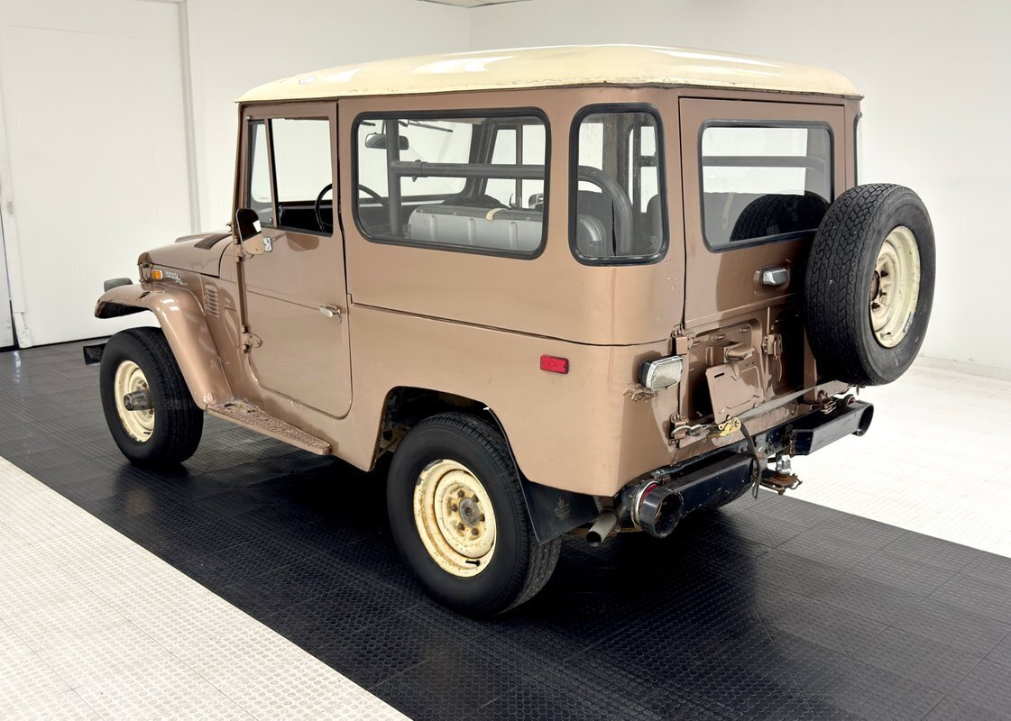 1973 Toyota Land Cruiser FJ40 - photo 3