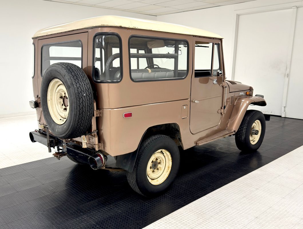 1973 Toyota Land Cruiser FJ40 - photo 5