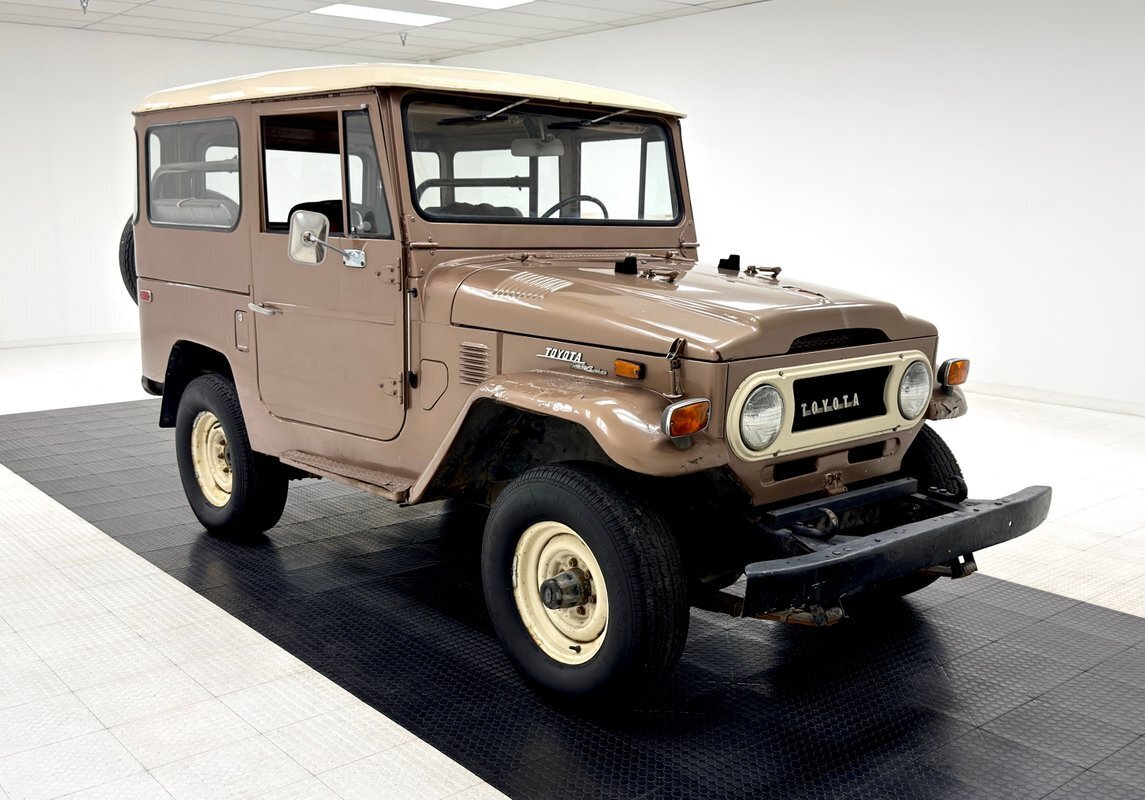 1973 Toyota Land Cruiser FJ40 - photo 7