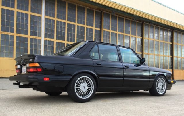 1988 BMW M5 - photo 5