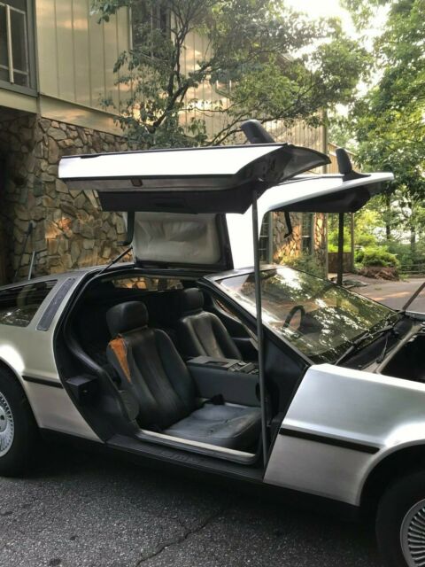 1982 DeLorean DMC12 - photo 9