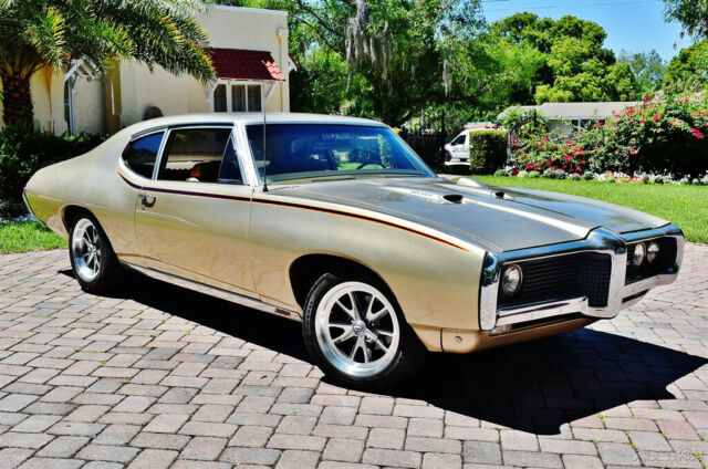 1969 Pontiac Tempest GTO Striping 350 V8 A/C - photo 2