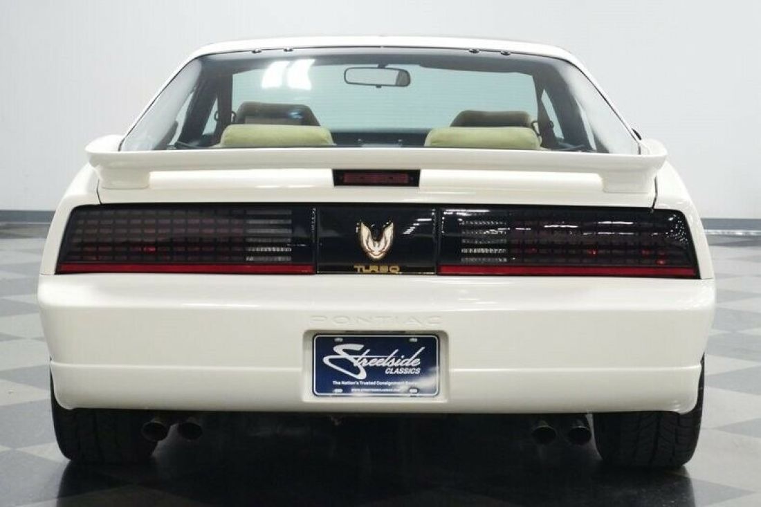 1989 Pontiac Firebird Trans Am Festival Car - photo 12
