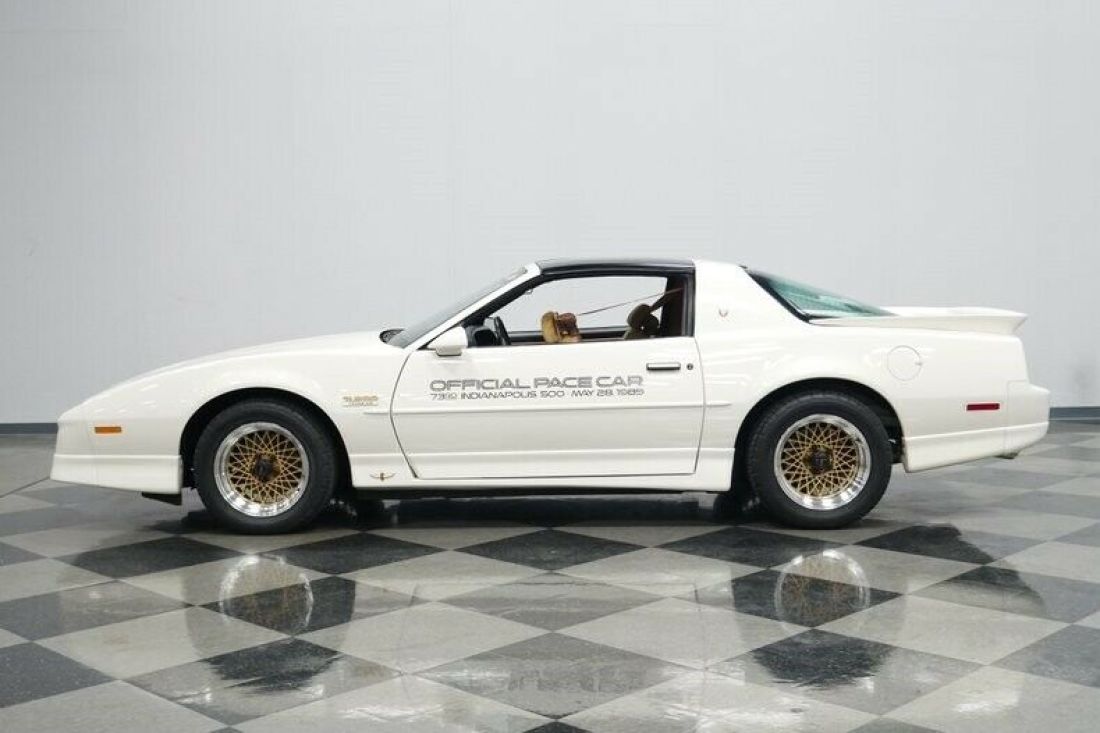 1989 Pontiac Firebird Trans Am Festival Car - photo 3