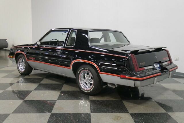 1983 Oldsmobile Cutlass Hurst/Olds - photo 9