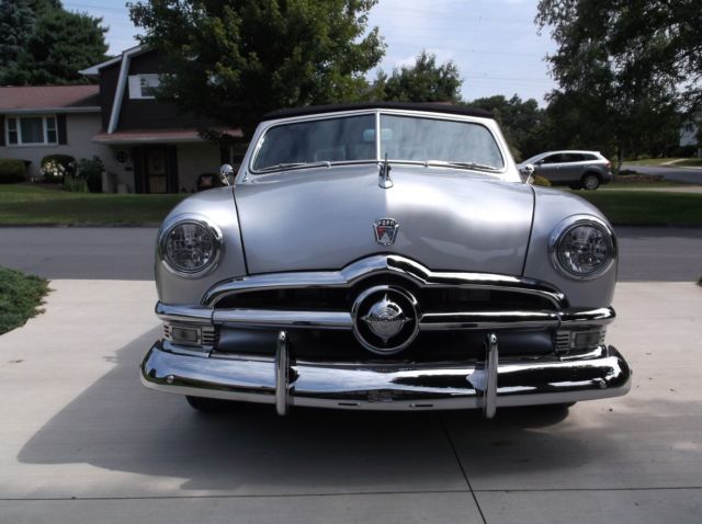 1950 Ford Deluxe Crestliner - photo 6