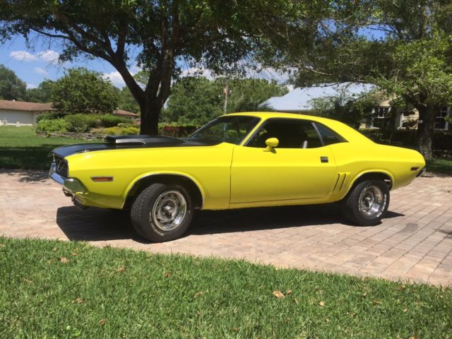 Dodge Challenger 340 with 4 speed Rear Window Louvers and TA Hood, Rally cluster 1971 Dodge Challenger