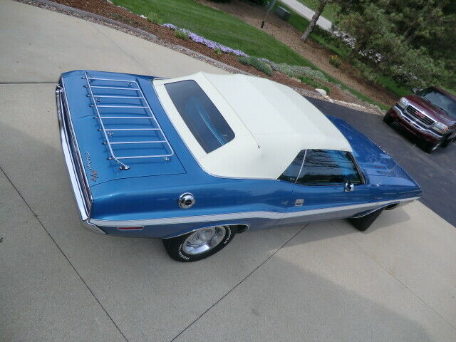 1970 Dodge Challenger R/T - photo 12