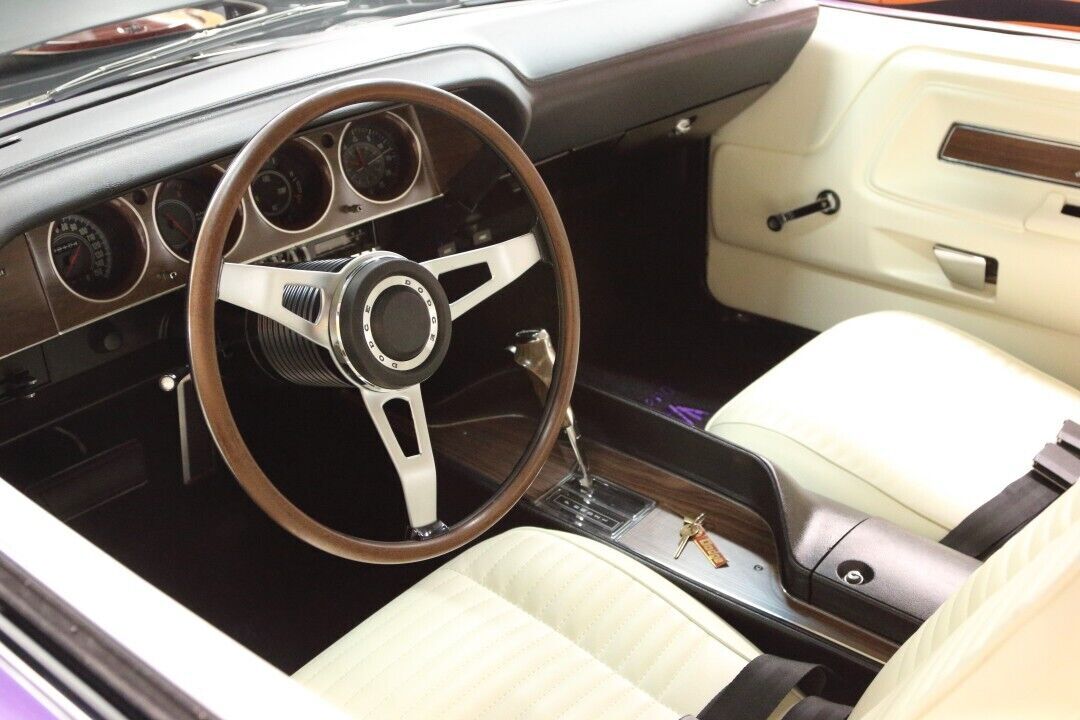 1970 Dodge Challenger - photo 13