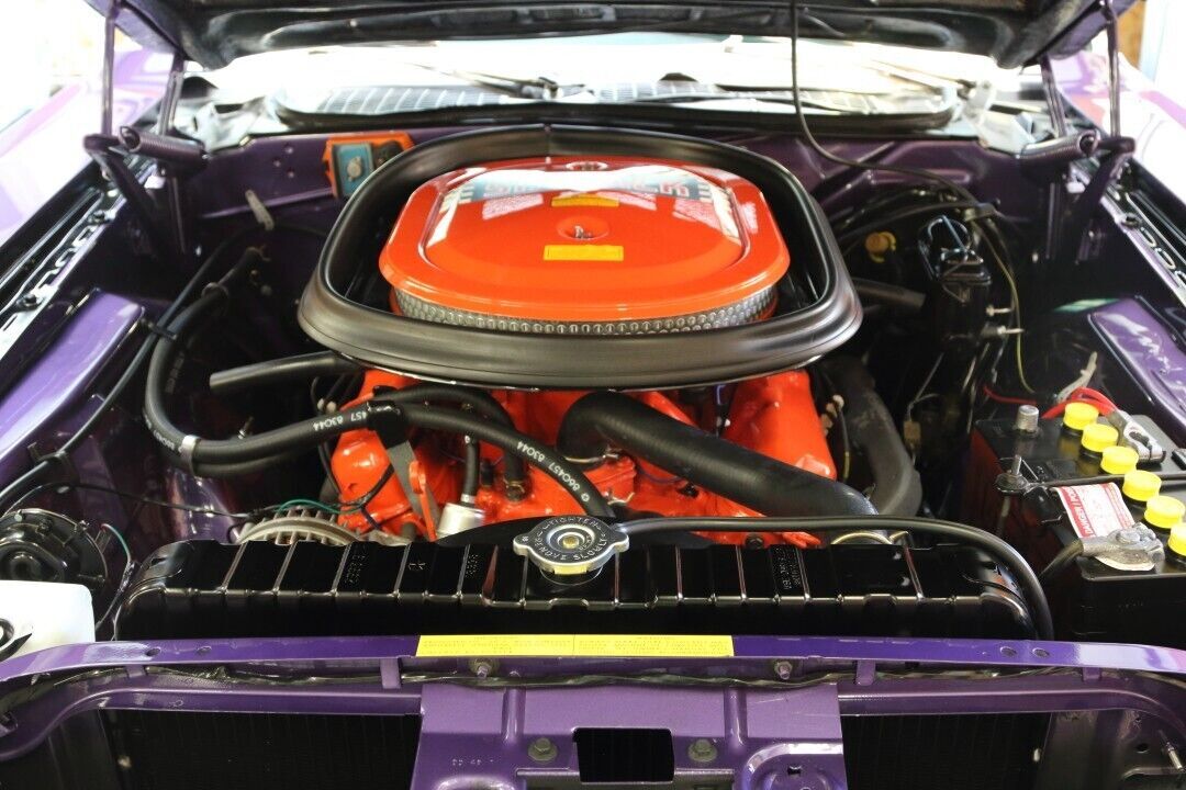 1970 Dodge Challenger - photo 3