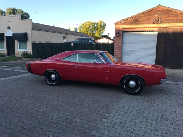 Dodge Charger! 440HP DANA 60, Hotchkis, 4 wheel disks 1968 Dodge Charger