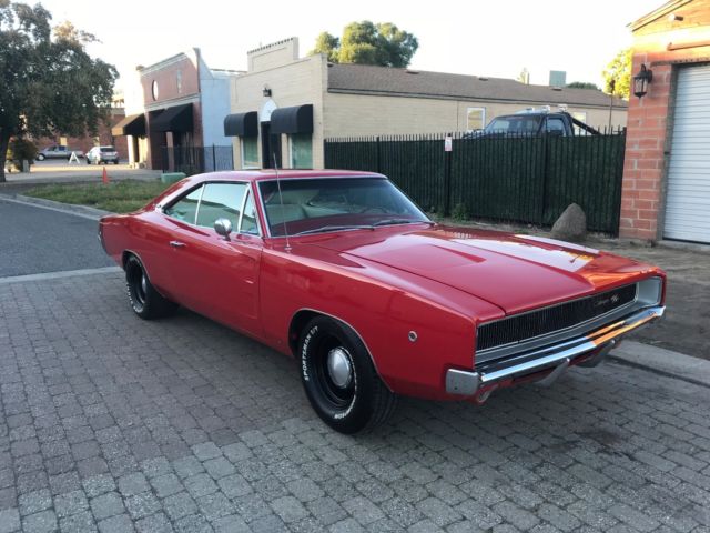 1968 Dodge Charger - photo 2