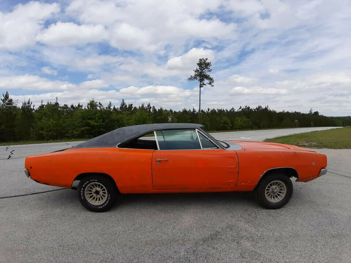 1968 Dodge Charger - photo 3