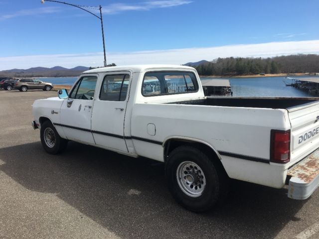 1981 Dodge Other Pickups Crew Cab 4 Dr - photo 3