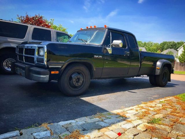 1992 Dodge Ram 3500 - photo 6
