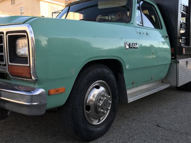 1984 Dodge Other Pickups 5.9L V8 Stake-Bed 1 Ton Dually PickUp Truck - photo 9