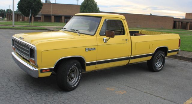 1981 Dodge Other Pickups - photo 2