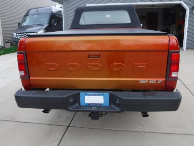 1989 Dodge Dakota Convertible - photo 4