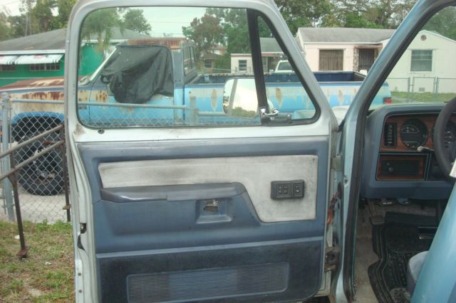 1989 Dodge Ram 2500 - photo 5