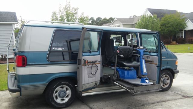 Dodge handicapped Maxi van 1994 Dodge Ram Van