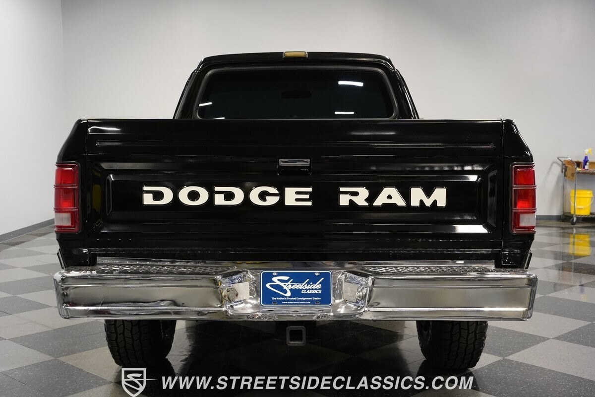 1987 Dodge Power Ram W150 4X4 - photo 11