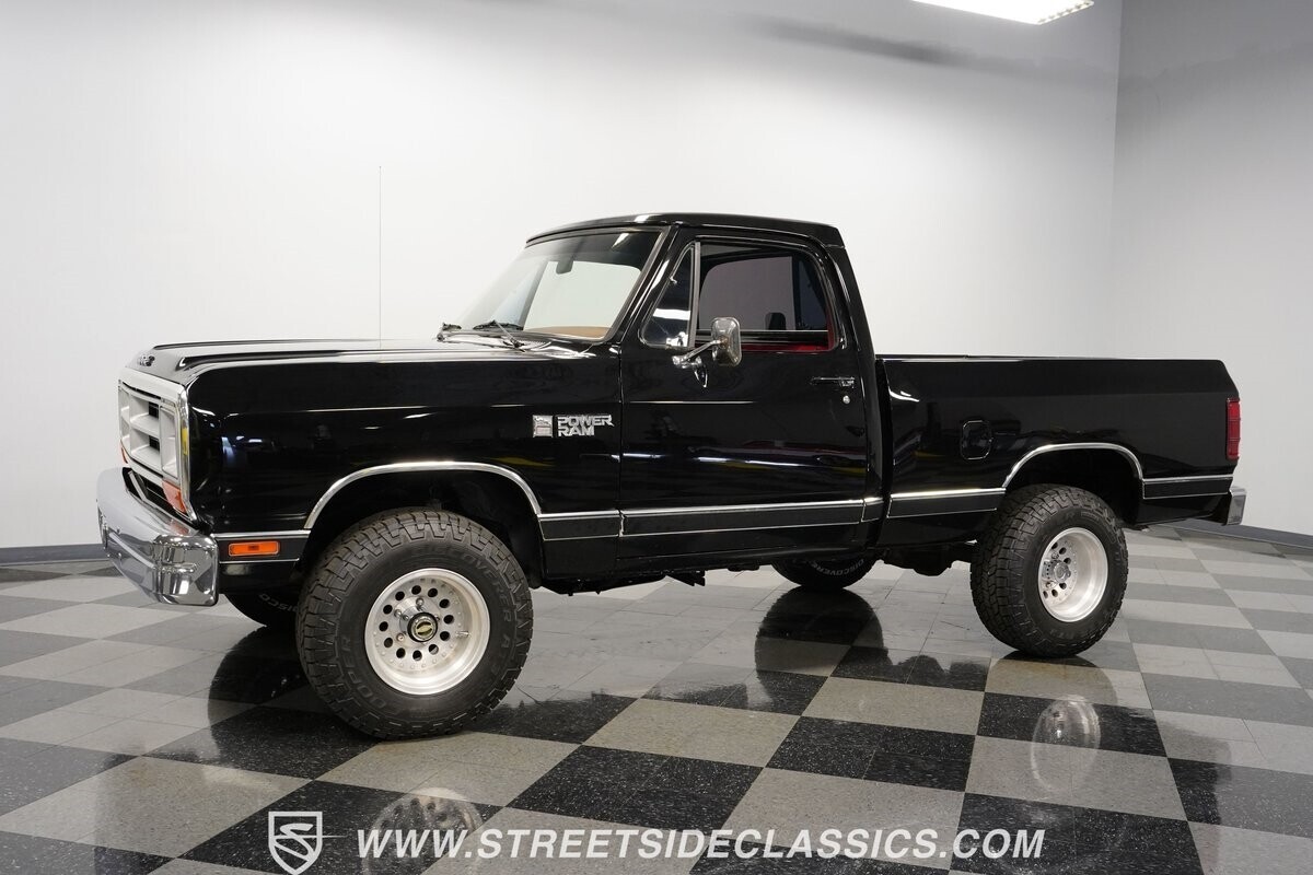1987 Dodge Power Ram W150 4X4 - photo 7