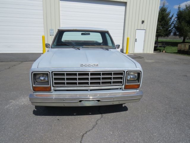 1984 Dodge Other Pickups - photo 2