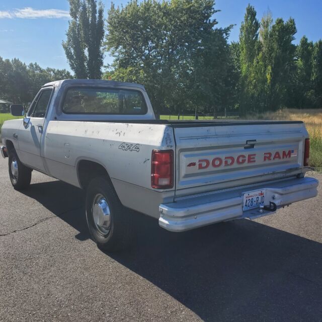 1991 Dodge Ram 2500 - photo 6