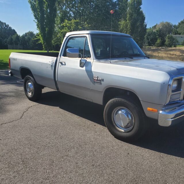 1991 Dodge Ram 2500 - photo 8