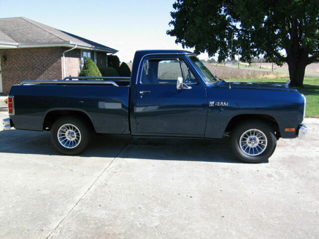 1982 Dodge D150 - photo 2