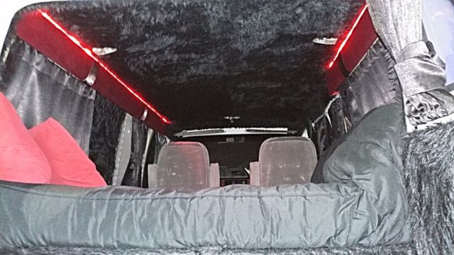 1990 Dodge Other White Black Red - photo 2