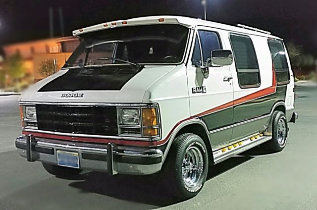 1990 Dodge Other White Black Red - photo 3