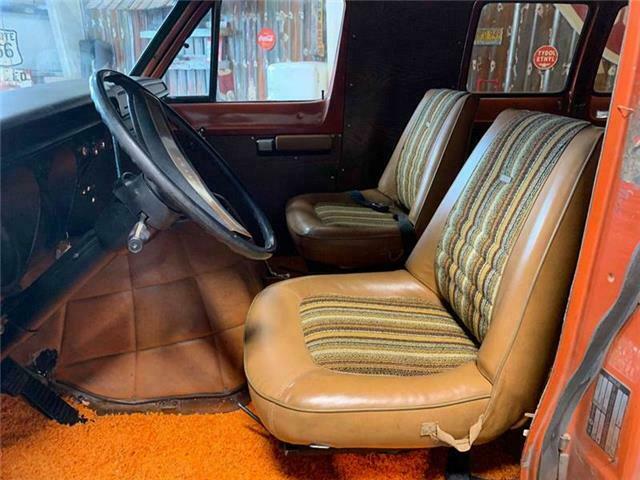 1977 Dodge Ram Van Tradesman B200 - photo 12