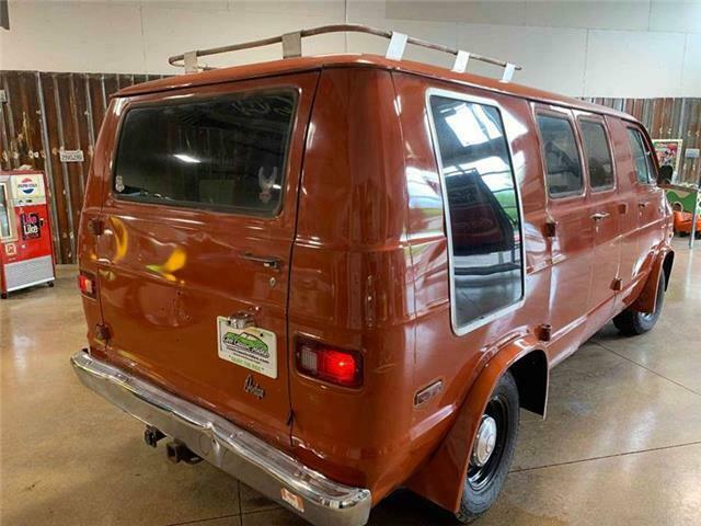 1977 Dodge Ram Van Tradesman B200 - photo 7