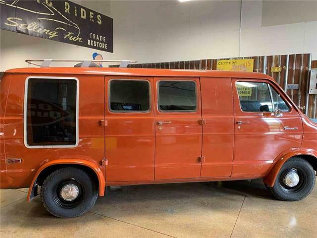 1977 Dodge Ram Van Tradesman B200 - photo 9