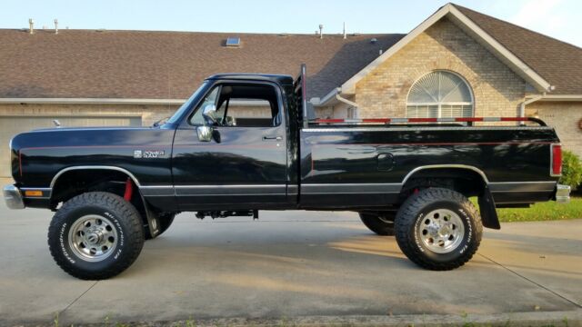 1990 Dodge Ram 2500 - photo 10