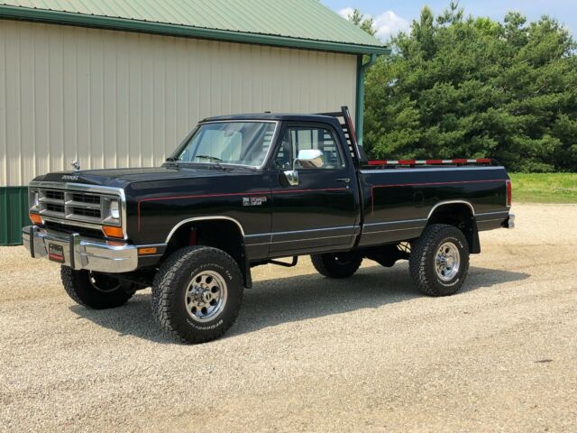 1990 Dodge Ram 2500 - photo 10