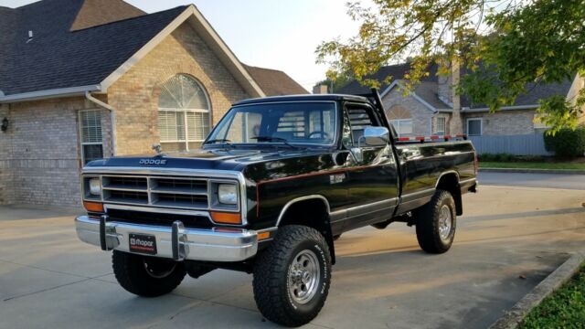 1990 Dodge Ram 2500 - photo 4