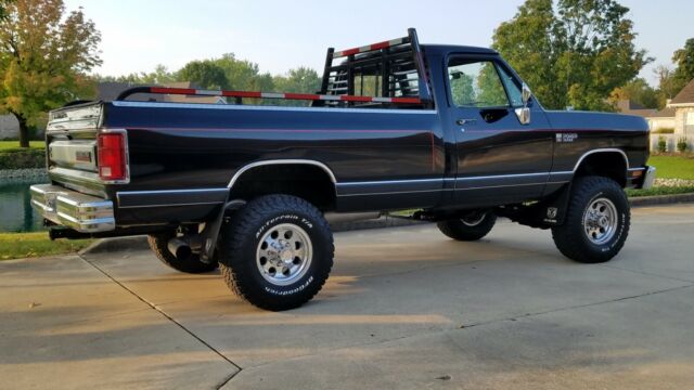1990 Dodge Ram 2500 - photo 7
