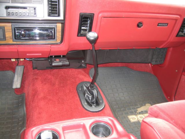1992 Dodge Ramcharger - photo 8