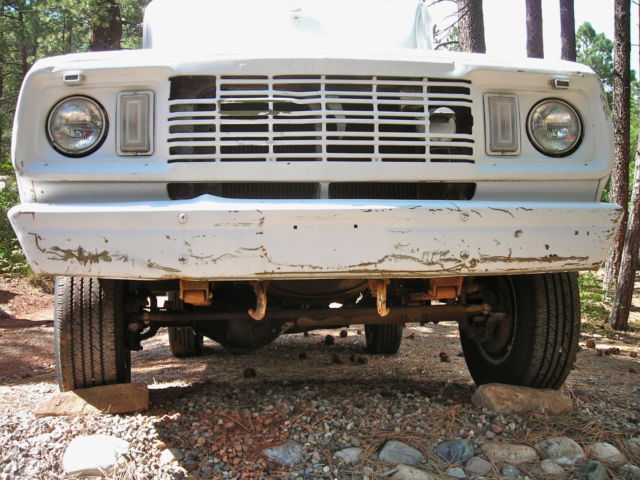 1977 Dodge W-20 4 x 4 Ambulance M-886 - photo 12