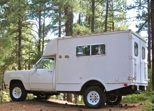 1977 Dodge W-20 4 x 4 Ambulance M-886 - photo 2