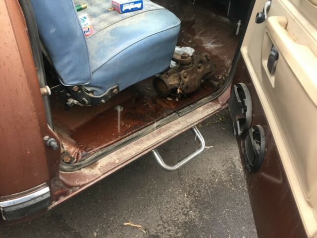 1984 Dodge W150 - photo 8