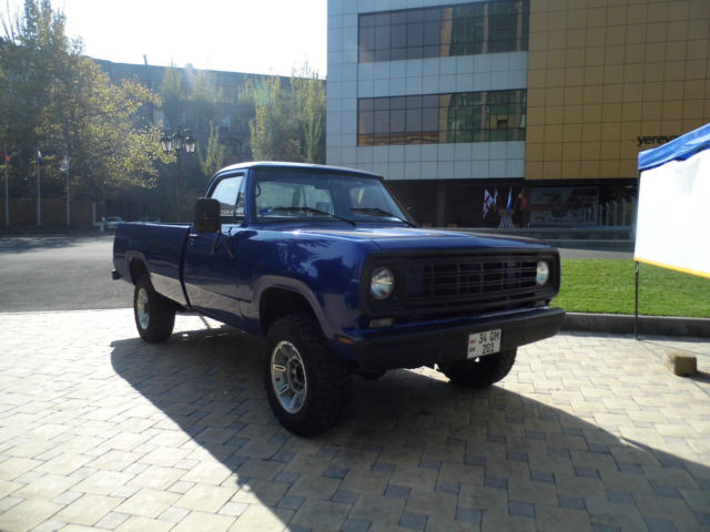 1976 Dodge Dodge W 200