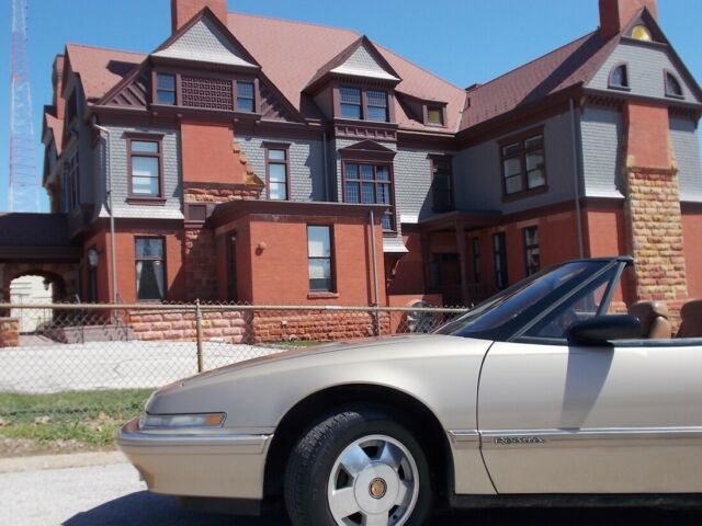 1990 Buick Reatta - photo 8