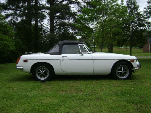 1973 MG MGB Convertible - photo 4