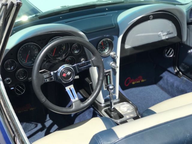 1964 Chevrolet Corvette Convertible - photo 11